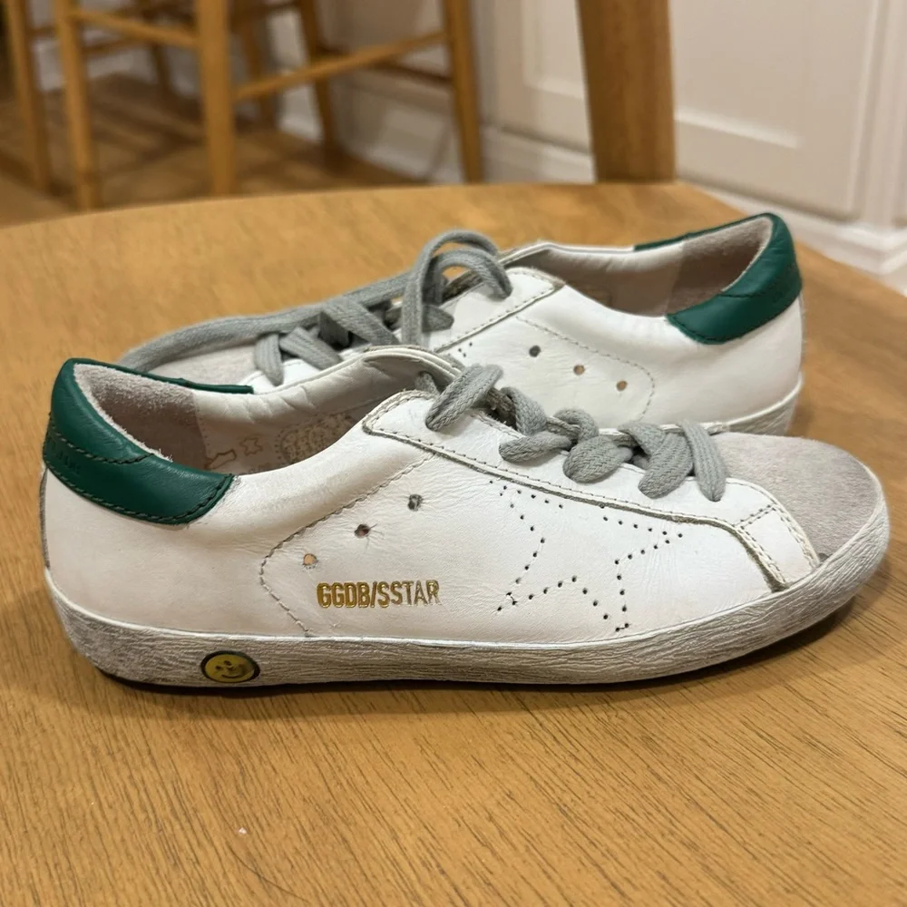 GOLDEN GOOSE | KIDS SUPERSTAR SNEAKER | Size 31